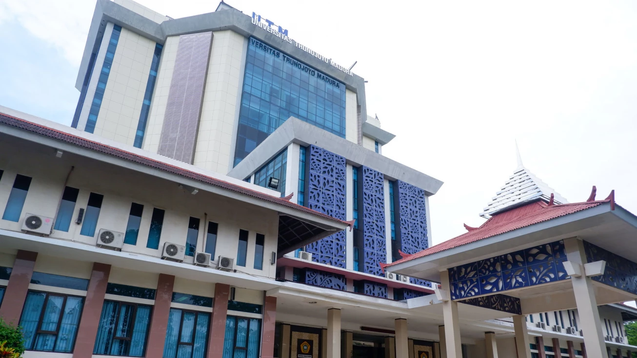 Universitas Negeri TrunoJoyo Madura